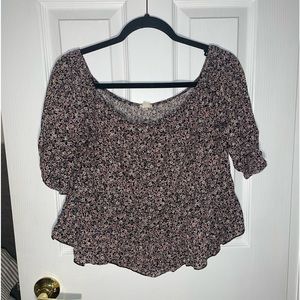 🖤 GARAGE cropped off the should floral top​​​​​ 🖤​